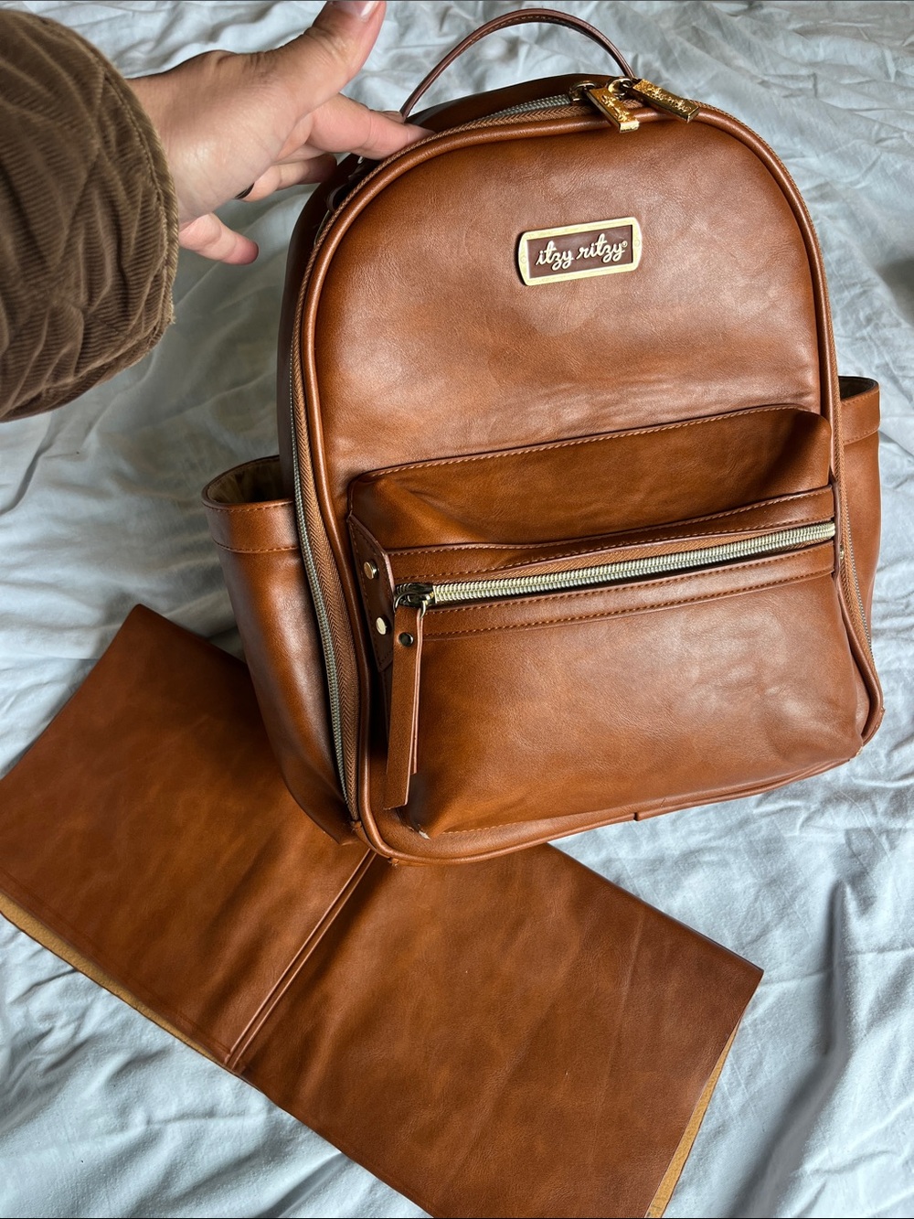 Itzy Ritzy tan/ brown Faux-Leather Backpack with Gold Hardware
